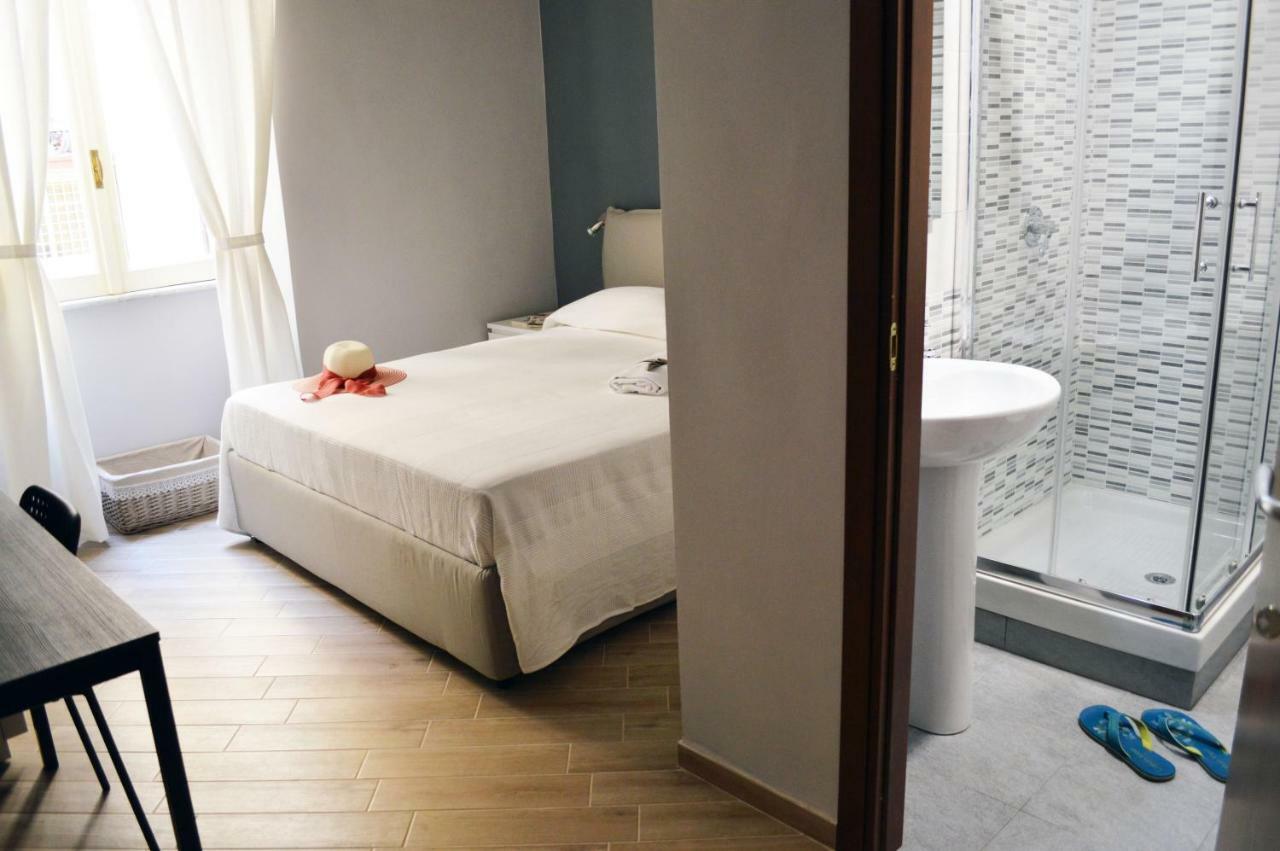 Colosshouse Guest House روما المظهر الخارجي الصورة
