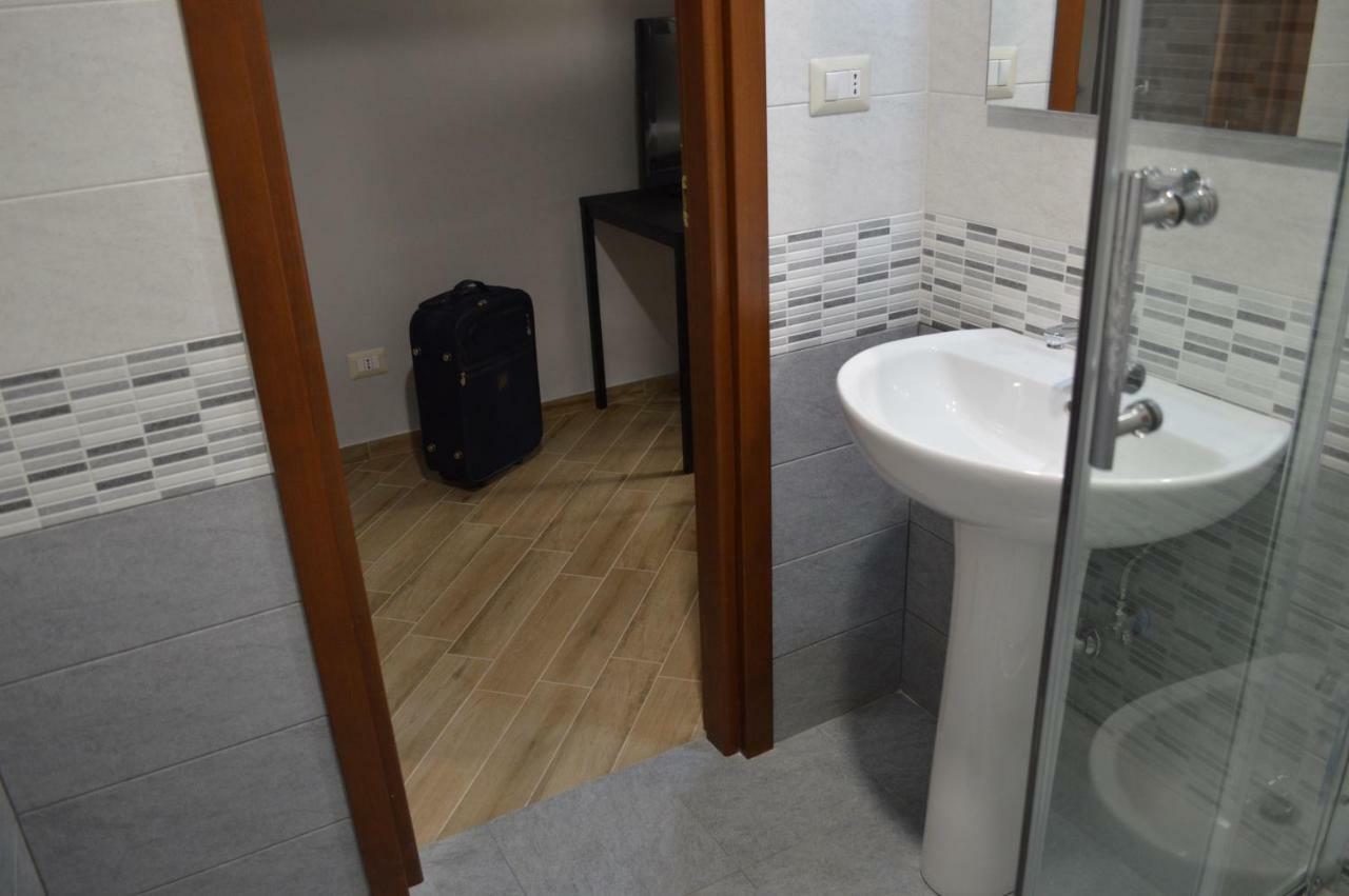 Colosshouse Guest House روما المظهر الخارجي الصورة